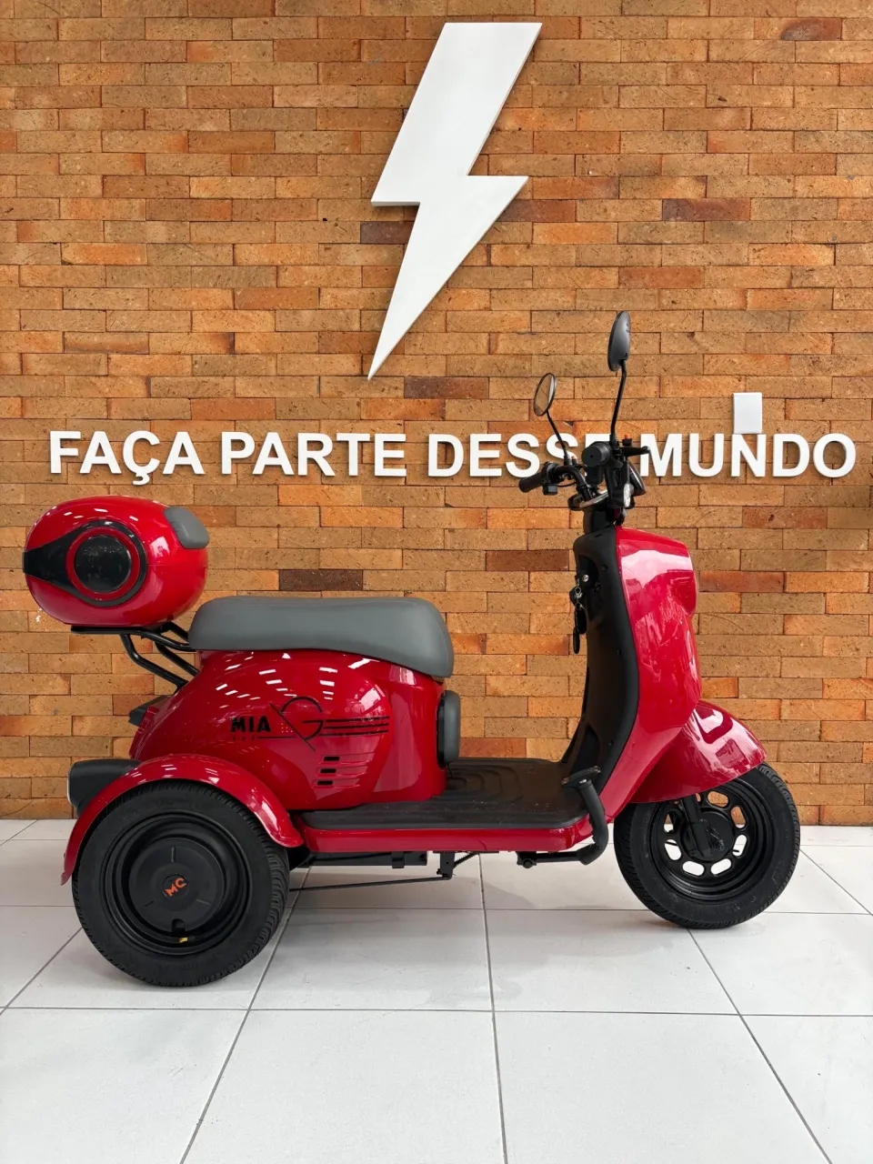 Veículo elétrico MotoChefe Mia Tri